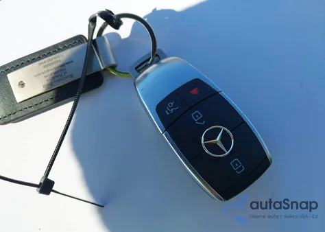 2021 Mercedes-Benz Glb 250 4Matic from USA, damaged, VIN W1N4M4HB8MW092134